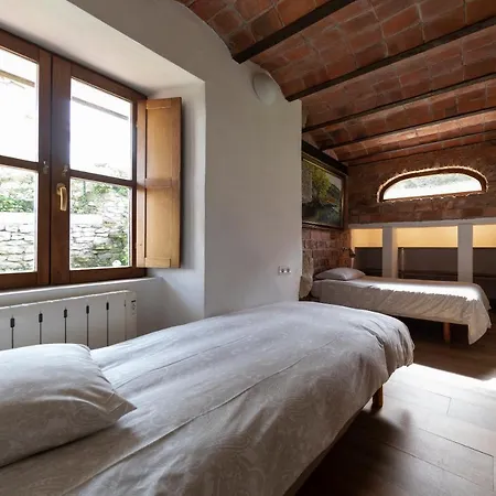 On Seacliff With The Downstairs *