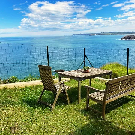 Property On Seacliff With The Beach Downstairs Hébergement de vacances Arnao