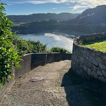 Property On Seacliff With The Beach Downstairs