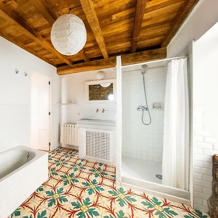 On Seacliff With The Downstairs *